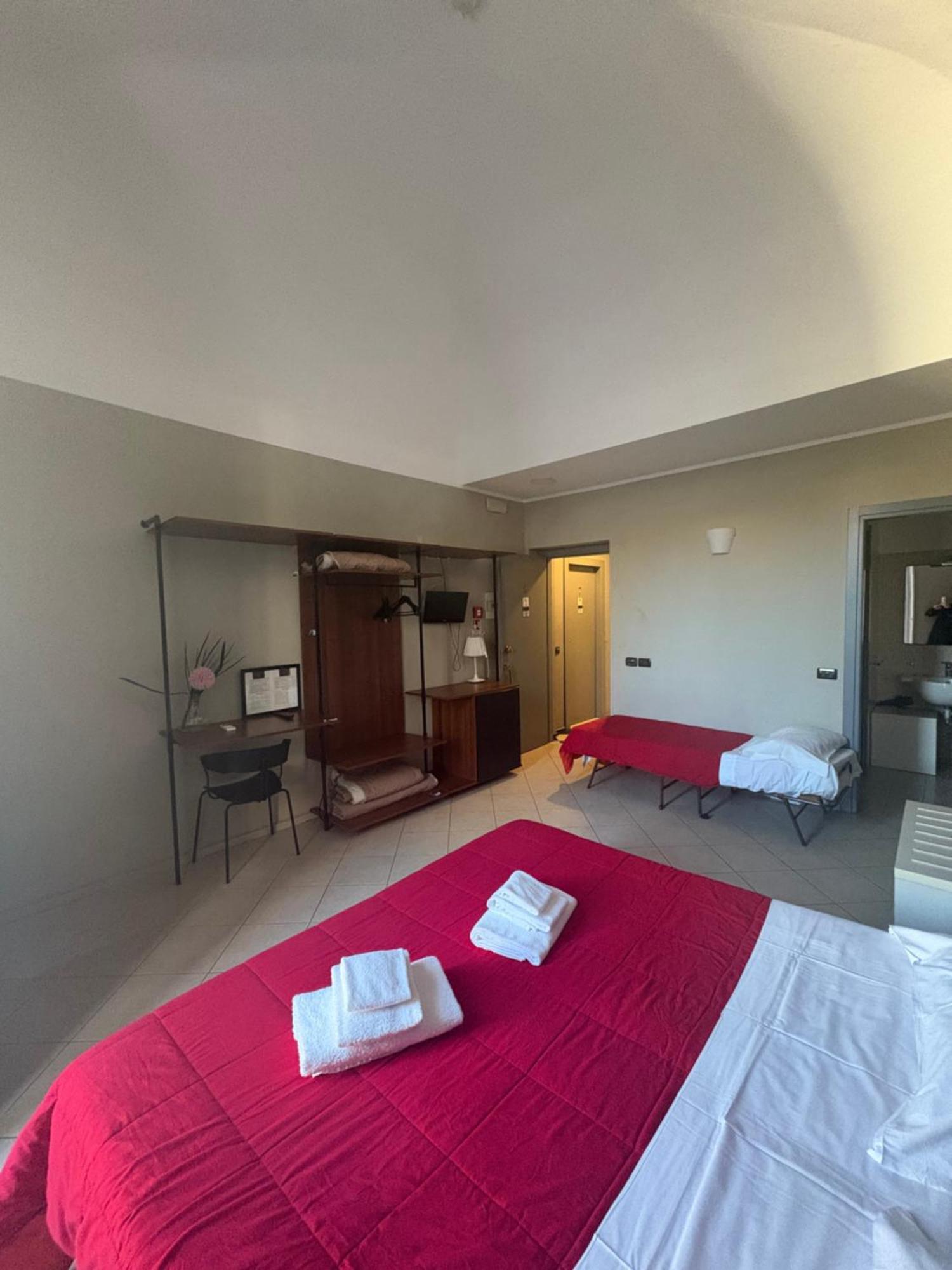Santuzza Art Hotel קטאניה מראה חיצוני תמונה